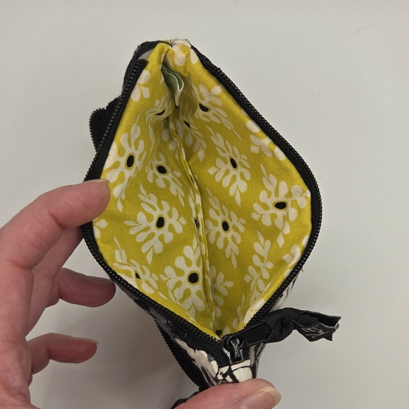 Vera Bradley - Zip Pouch w/ Key Fob in "Baroque" - EUC - Picture 7 of 12